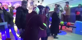 Görmeseler de Bowlingin Heyecan ve Mutluluğunu Yaşadılar