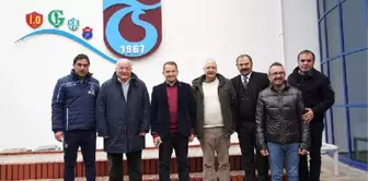 Trabzonspor Eski Başkanı Şener'den Kulübe Ziyaret