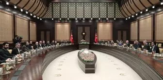 Cumhurbaşkanı Erdoğan, Sinema Sektörü Temsilcilerini Kabul Etti