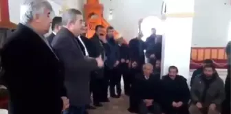 AK Parti'nin Van Adayı Necdet Takva, Camide Seçim Çalışması Yaptı