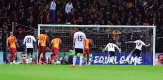 UEFA Avrupa Ligi: Galatasaray: 0 - Benfica: 1 (İlk Yarı)