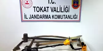 Tokat'ta Kaçak Kazı Yapan 12 Kişi Suçüstü Yakalandı