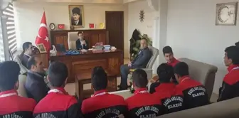 Atletizm Takımı Kaymakam Murat'ı Ziyaret Etti