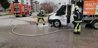 Tüp Taşıyan Kamyonet Alev Aldı, Facia Son Anda Önlendi