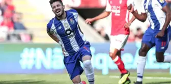 Porto'nun Yıldızı Alex Telles, Penaltı Atarken Sakatlandı!