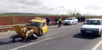 Şanlıurfa'da Minibüs ile Otomobil Çarpıştı: 6 Yaralı