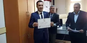 Mazbatasını Alan CHP'li Belediye Başkanı Tekbirlerle Göreve Başladı