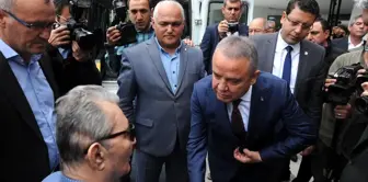 Deniz Baykal'dan Antalya Büyükşehir Belediyesine Ziyaret