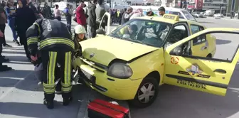 Denizli'de Trafik Kazası: 4 Yaralı