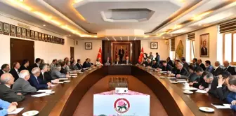 Isparta'da Seçim Sonrası İlk Muhtarlar Toplantısı