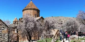 Akdamar Adası'na Ziyaretçi Akını