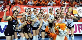 Vestel Venus Sultanlar Ligi: Eczacıbaşı: 3 - Vakıfbank: 2