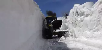 Karla Kaplı Yol 6 Ay Sonra Açılabildi