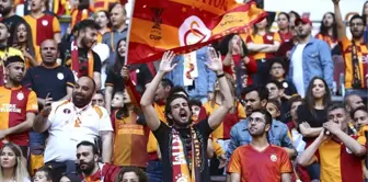 Galatasaray'dan Fenerbahçe'ye Tişört Göndermesi