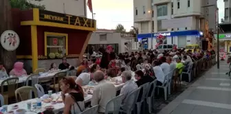 Taksiciler iftar sofrasında buluştu