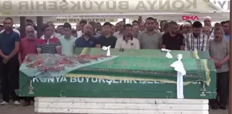 KONYA Müftü, gözyaşları içerisinde kızının cenaze namazını kıldırdı