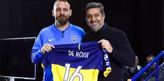 Boca Juniors, De Rossi'yi basına tanıttı