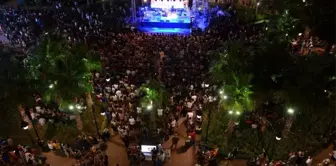 İzmirliler caz festivaline akın etti