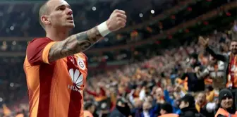 Sneijder futbolu bıraktı: Eski Galatasaraylı, Hollanda Milli Takımı'nın en fazla forma giyen...