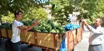 (Özel) Karpuz tezgahında çalışarak fen lisesini kazandı