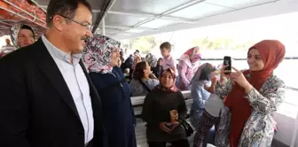 Eyüpsultanlı 500 kadın boğaz havası aldı