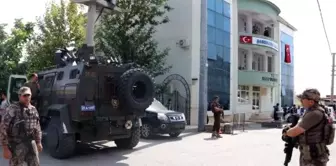 Tutuklanan kulp belediye başkanı, görevden alındı (2)