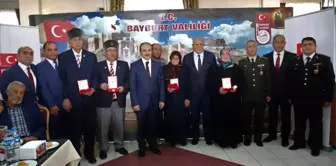 Kıbrıs Barış Harekâtına katılan 81 kahraman gaziye Milli Mücadele Madalyası ve beratı takdim edildi