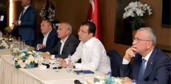 İbb başkanı imamoğlu, küçükçekmece'de incelemelerde bulundu