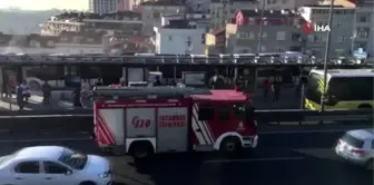 Şişli'de metrobüs yangını