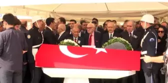 Ali Topuz ve Orhan Birgit son yolculuklarına uğurlandı