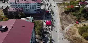 Ahlatlı şehit son yolculuğuna uğurlandı