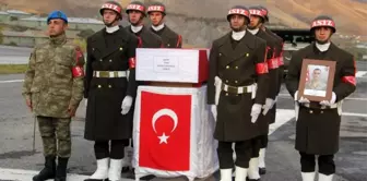 Hakkari'de şehit olan asker törenle memleketine uğurlandı