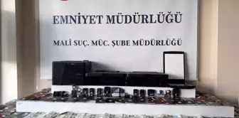 Sahte para operasyonunda ele geçirilenler emniyet müdürlüğünde sergilendi