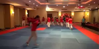 Spor işitme engelliler karate ve tekvando milli takımları kampta