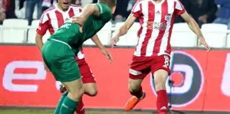 Süper Lig: Sivasspor: 0 - Konyaspor: 0 (İlk yarı)