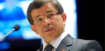 Davutoğlu, yeni parti binasını mühürlenme riski nedeniyle CHP'li belediye sınırları içinde seçecek