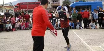 Milli sporculardan 'muaythai' tanıtımı için gösteri maçı