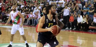 Pınar Karşıyaka, Fenerbahçe Beko'yu 68-57 mağlup etti