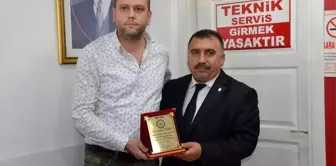 Ceren'in katilinin yakalanmasını sağlayan esnafa plaket