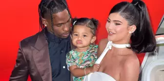 Kylie Jenner ve Travis Scott hala bir aile gibi!