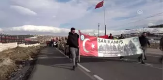 Sarıkamış şehitlerine sıfırın altında 10 derecede saygı nöbeti