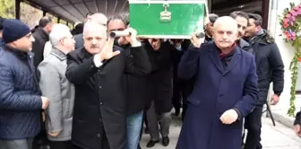 Binali Yıldırım, Eskişehir'de cenazeye katıldı