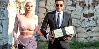 Jelena Karleusa, evinin önünde bekleyen Vranjes'i polise şikayet etti