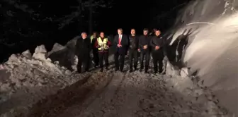 Başkan Babaoğlu'ndan gece çalışan kar timine jest