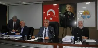 Adana Büyükşehir Belediye Meclisinde gergin anlar