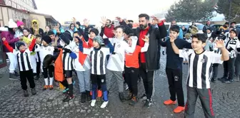 Beşiktaş kafilesi Erzurum'da çiçeklerle karşılandı