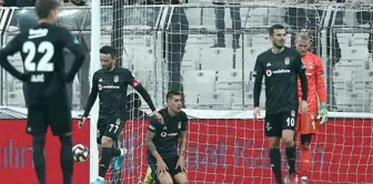 Beşiktaşlı taraftarlardan havalimanında Karius'a tepki: Go home