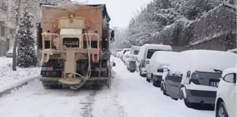 Elazığ Belediyesi ekiplerinin karla mücadelesi gece boyu devam etti