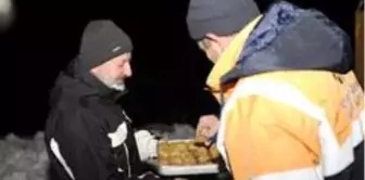 Başkan Çolakbayrakdar'dan gece boyu kar mesaisi