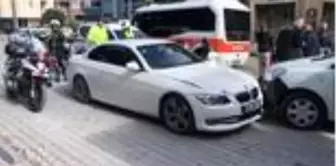 14 yaşındaki çocuk, kullandığı otomobille polis aracına çarpınca yakalandı